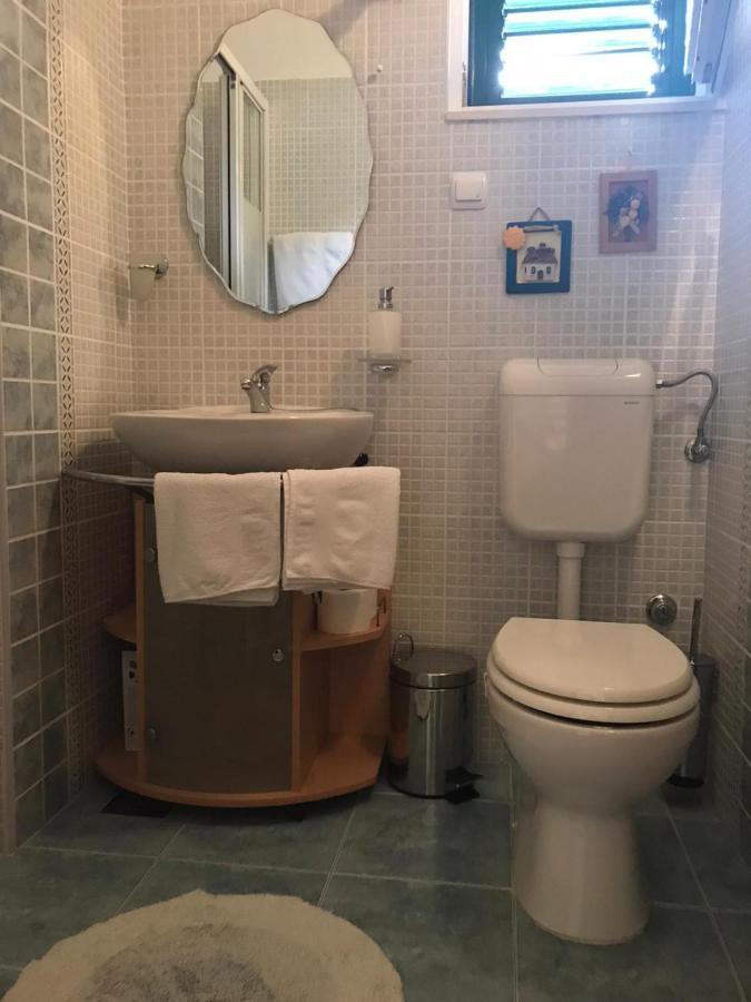 Apartmani Katarina Бол Екстериор снимка