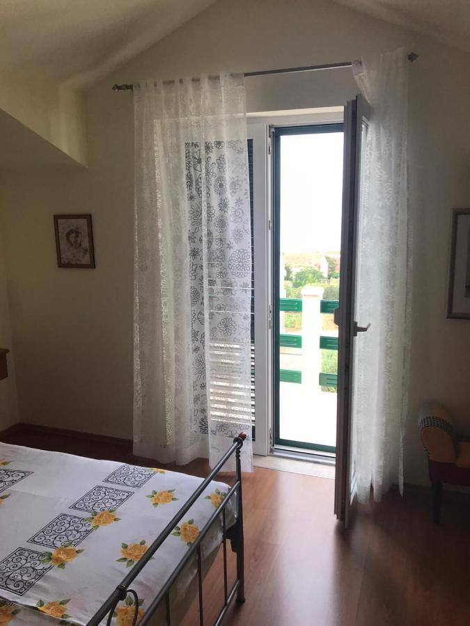 Apartmani Katarina Бол Екстериор снимка