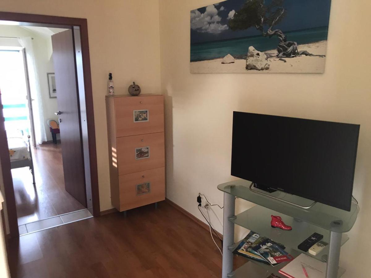 Apartmani Katarina Бол Екстериор снимка