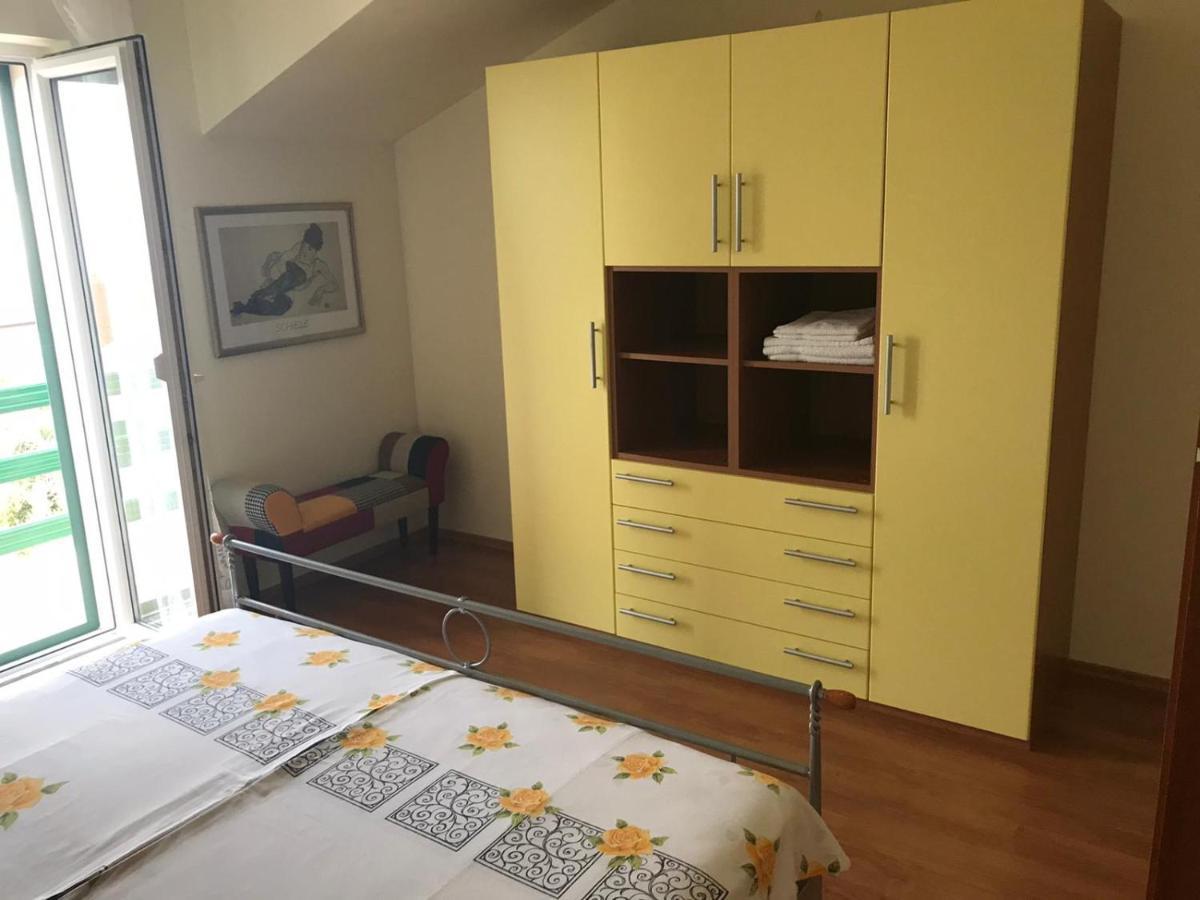 Apartmani Katarina Бол Екстериор снимка