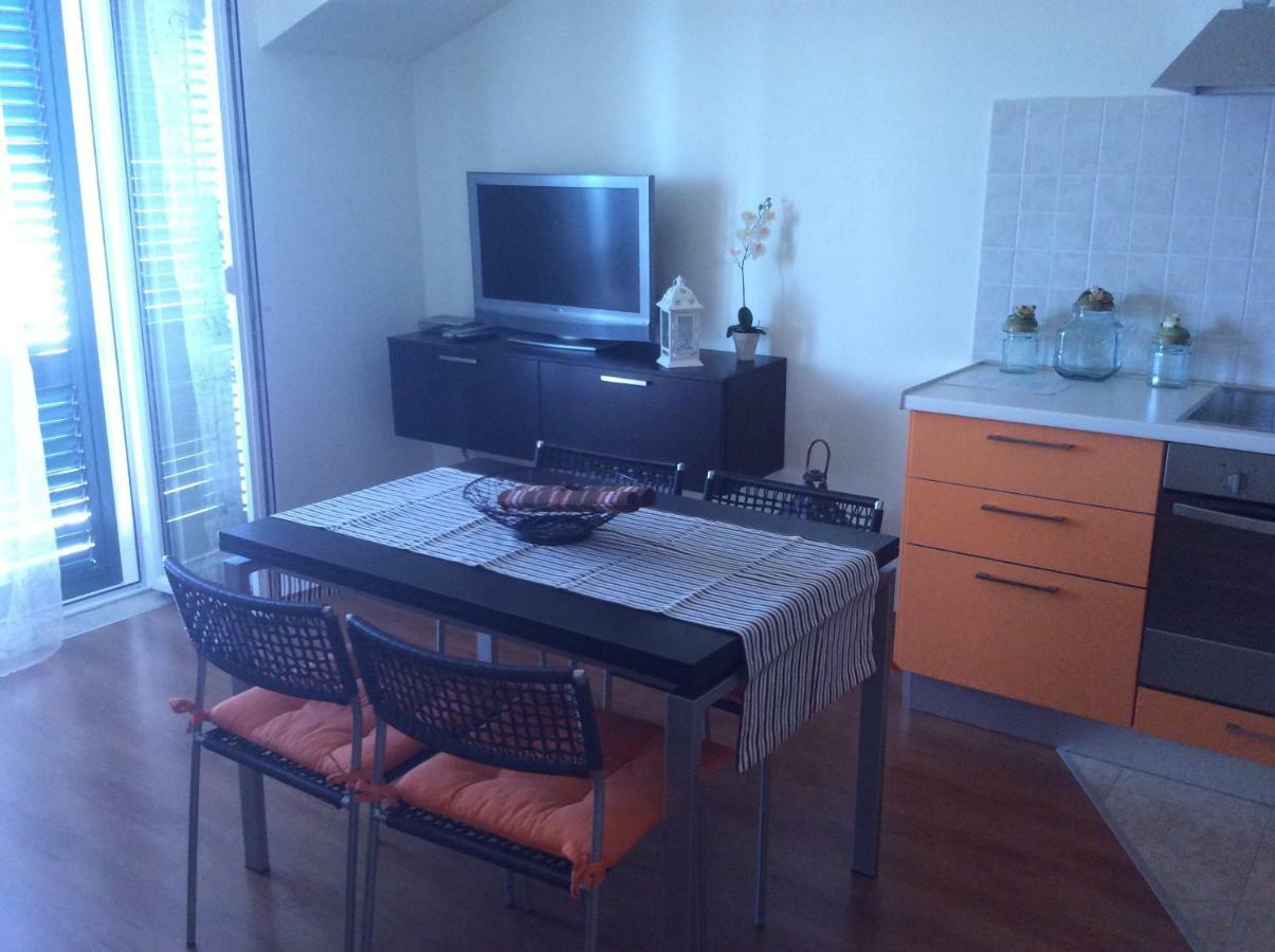 Apartmani Katarina Бол Екстериор снимка