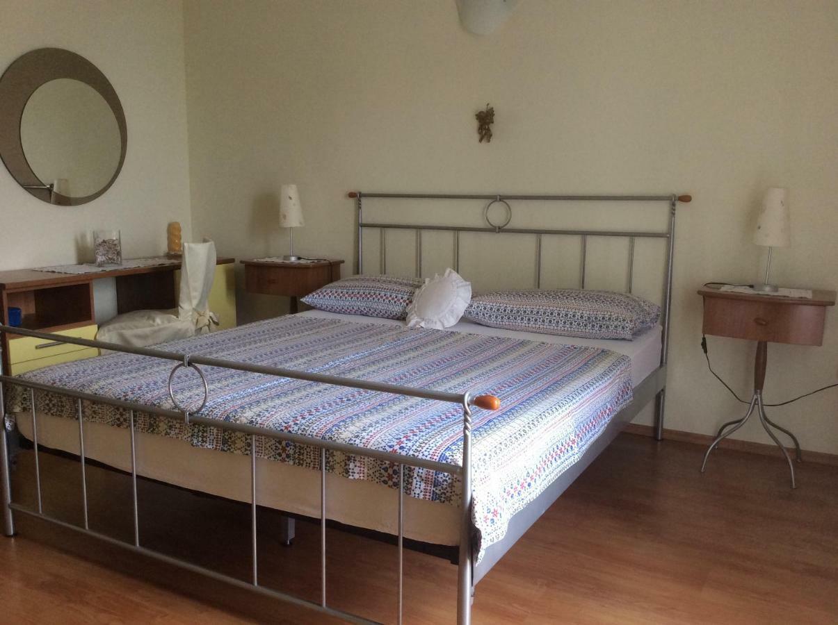 Apartmani Katarina Бол Екстериор снимка