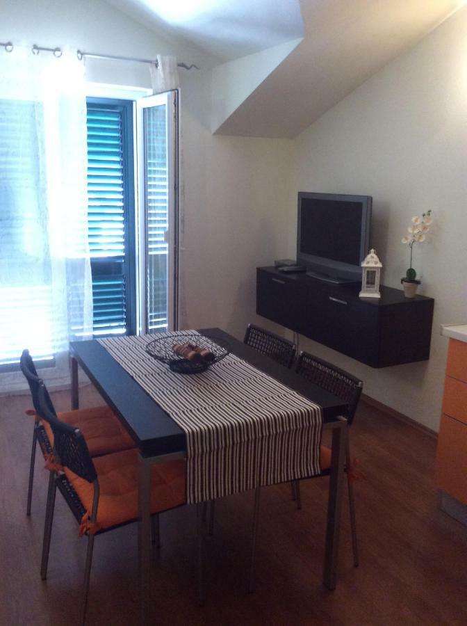 Apartmani Katarina Бол Екстериор снимка