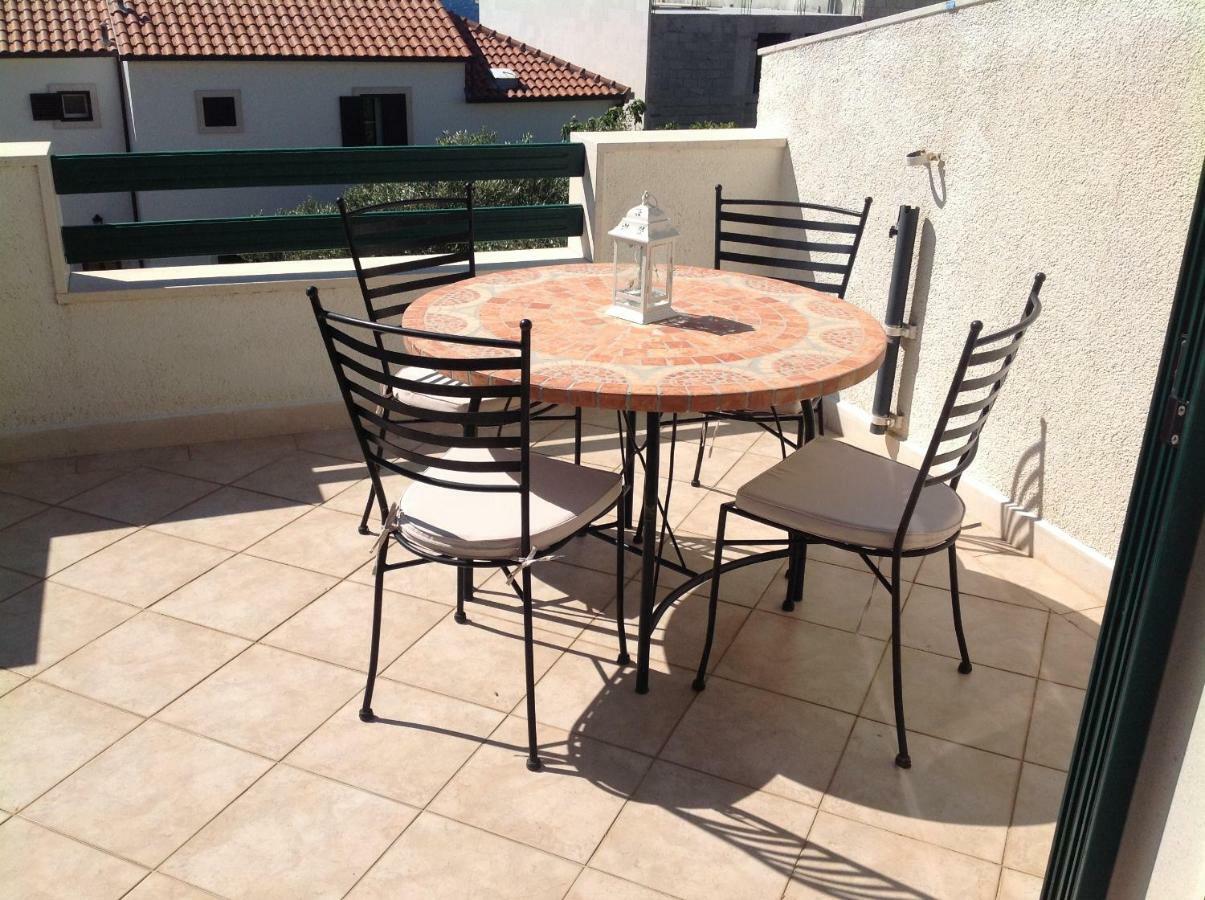 Apartmani Katarina Бол Екстериор снимка
