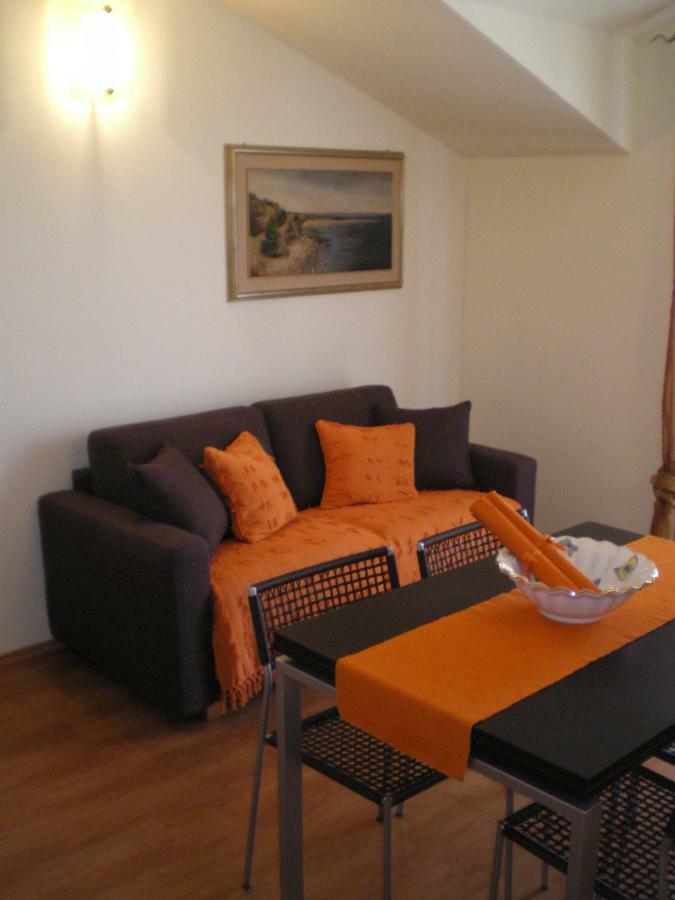Apartmani Katarina Бол Екстериор снимка