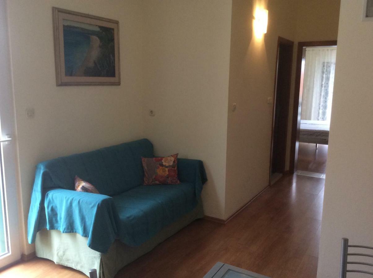 Apartmani Katarina Бол Екстериор снимка